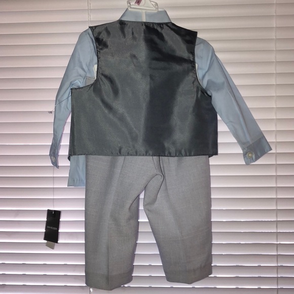 Van Heusen 6-9M Tuxedo - Picture 2 of 2